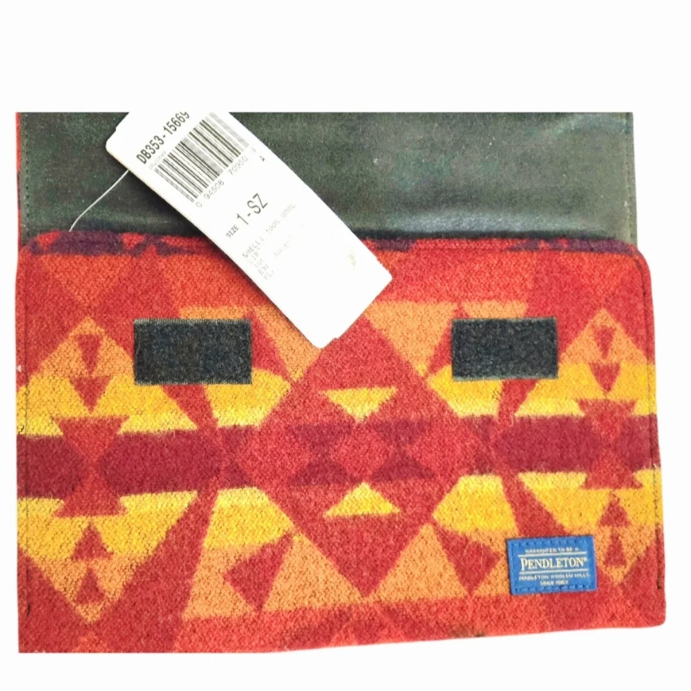 NWT *Red Pendleton Southwestern Woolen Mills - Electronic Tablet Case Holder